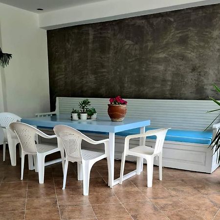 Studio Γιαννησ Néoi Póroi Luaran gambar