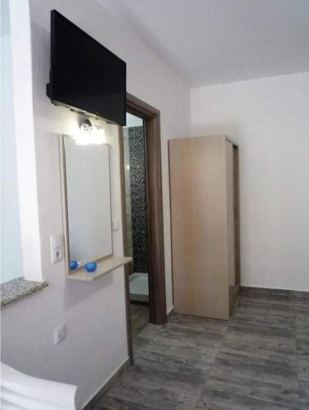 Studio Γιαννησ Néoi Póroi Luaran gambar