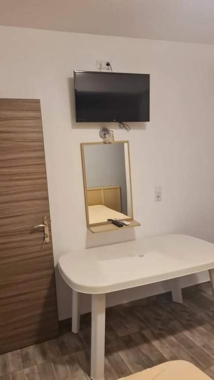 Studio Γιαννησ Néoi Póroi Luaran gambar